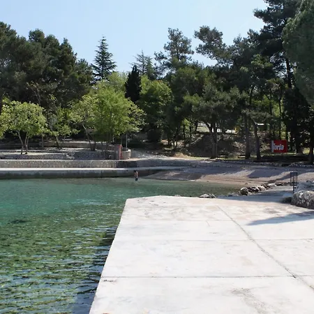Appartamento Family-friendly With Swimming Pool Milovcici, Krk - 25984