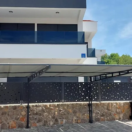 Appartamento Family-friendly With Swimming Pool Milovcici, Krk - 25984