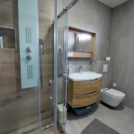 Appartamento Family-friendly With Swimming Pool Milovcici, Krk - 25984
