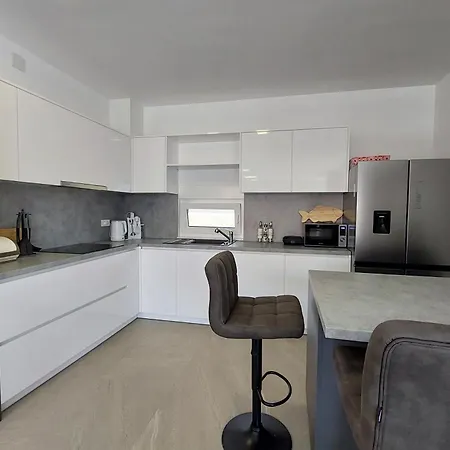 Family-friendly With Swimming Pool Milovcici, Krk - 25984 Appartamento