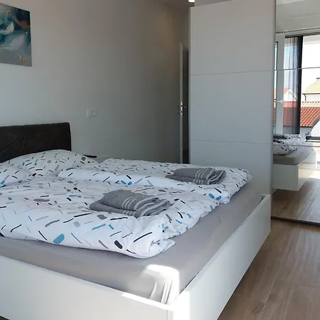 Family-friendly With Swimming Pool Milovcici, Krk - 25984